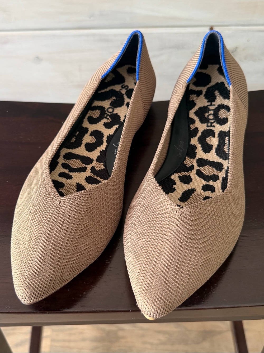 Rothys Women’s The Point II Tan Portobello Pointed Toe Ballerina Flats in Size 9